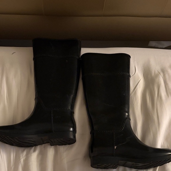 Michael Kors Shiny Black Tall Boots - Picture 5 of 5